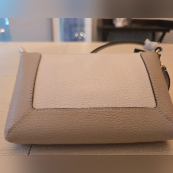 Kate Spade Lena Colorblock Convertible Wristlet, New with Tags! - Picture 6 of 12